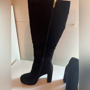 Woman’s heeled boots